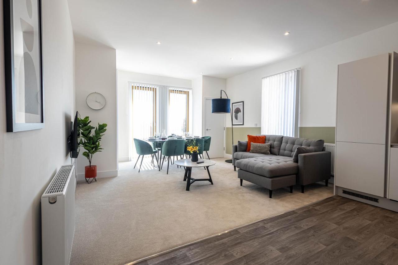 Modern Apartments With Balcony In Merton Near Wimbledon By Sojo Stay มิทแชม ภายนอก รูปภาพ