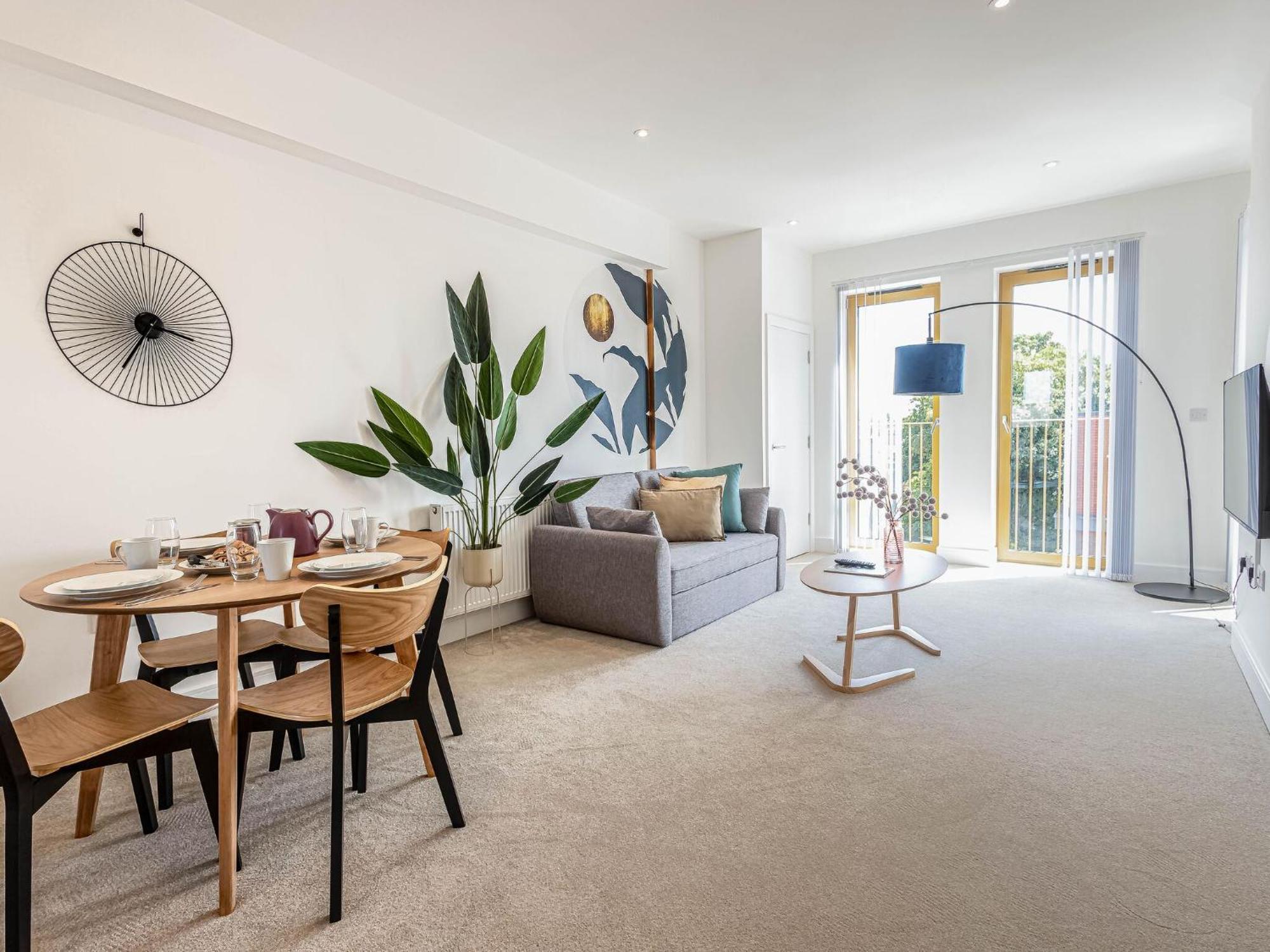 Modern Apartments With Balcony In Merton Near Wimbledon By Sojo Stay มิทแชม ภายนอก รูปภาพ