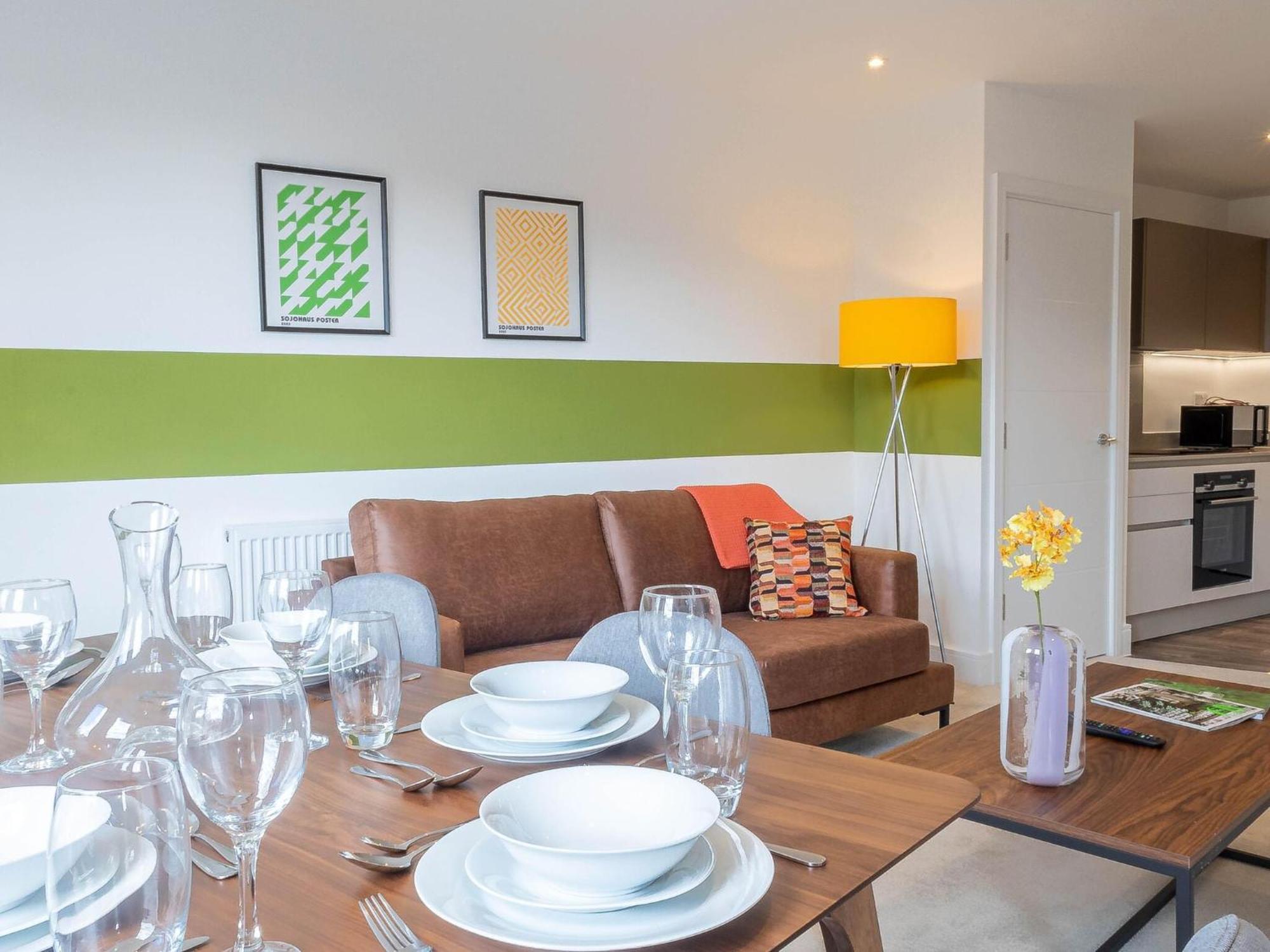 Modern Apartments With Balcony In Merton Near Wimbledon By Sojo Stay มิทแชม ภายนอก รูปภาพ