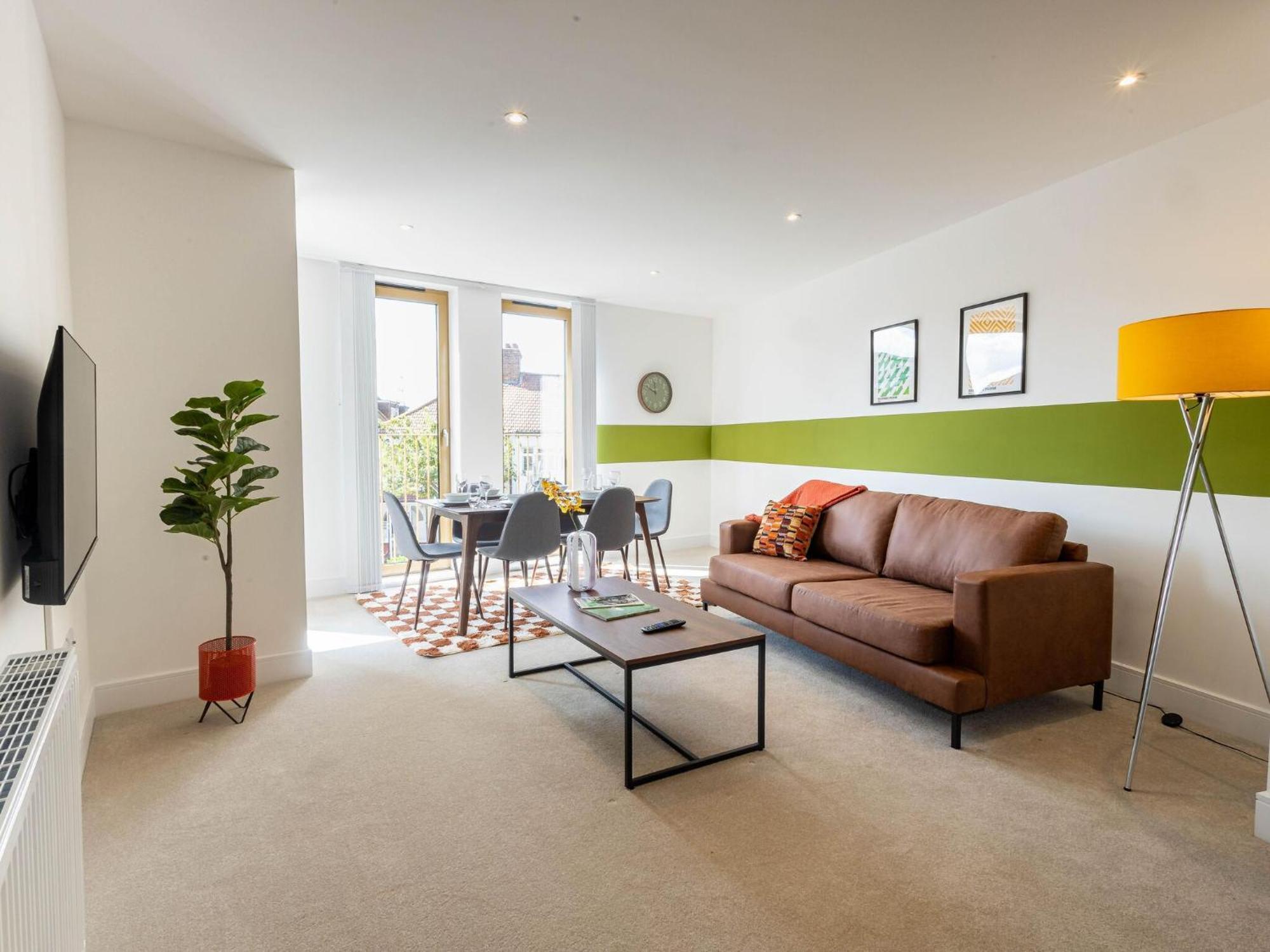 Modern Apartments With Balcony In Merton Near Wimbledon By Sojo Stay มิทแชม ภายนอก รูปภาพ